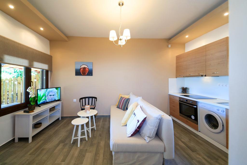 Kissos Apartments Вурвуру Екстериор снимка
