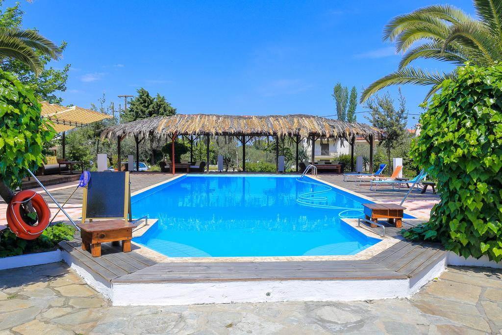 Kissos Apartments Вурвуру Екстериор снимка